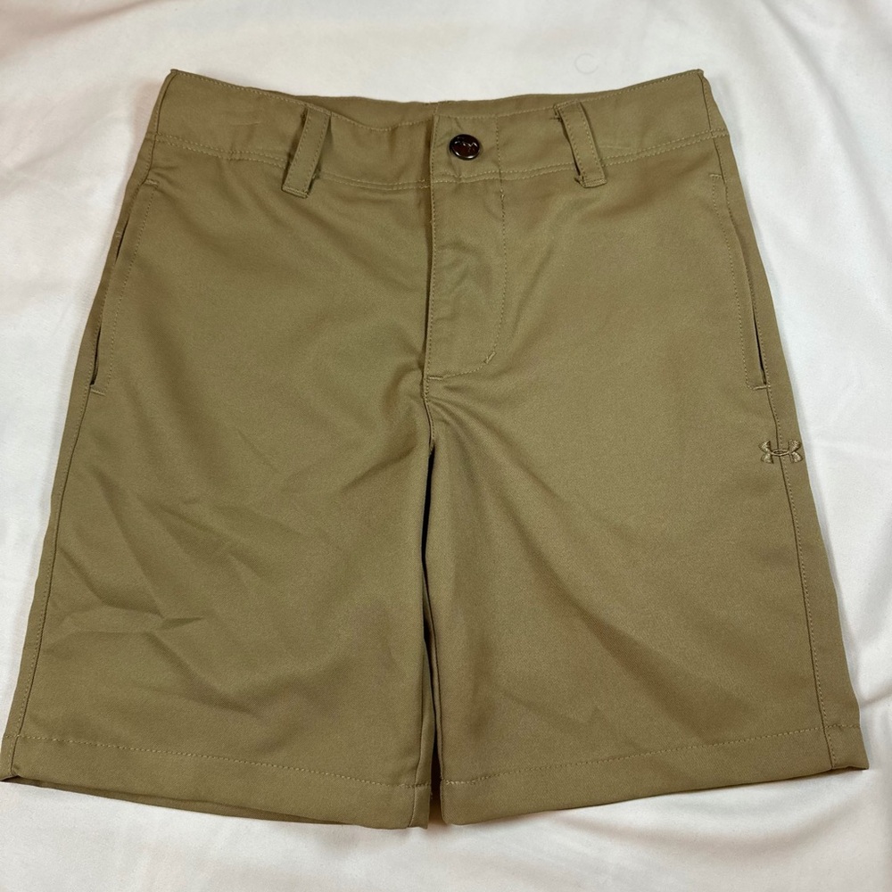 Under Armour Shorts Golf Performance Tan Boys 4 & 5